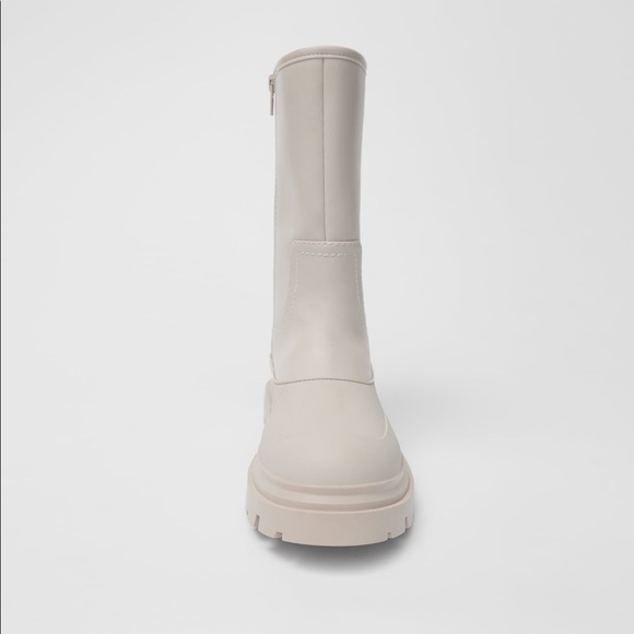 NWT Zara Size 1 little girl rubberized boots - Picture 3 of 5